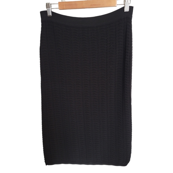 Theory Crochet Pencil Skirt in Black - Picture 7 of 8